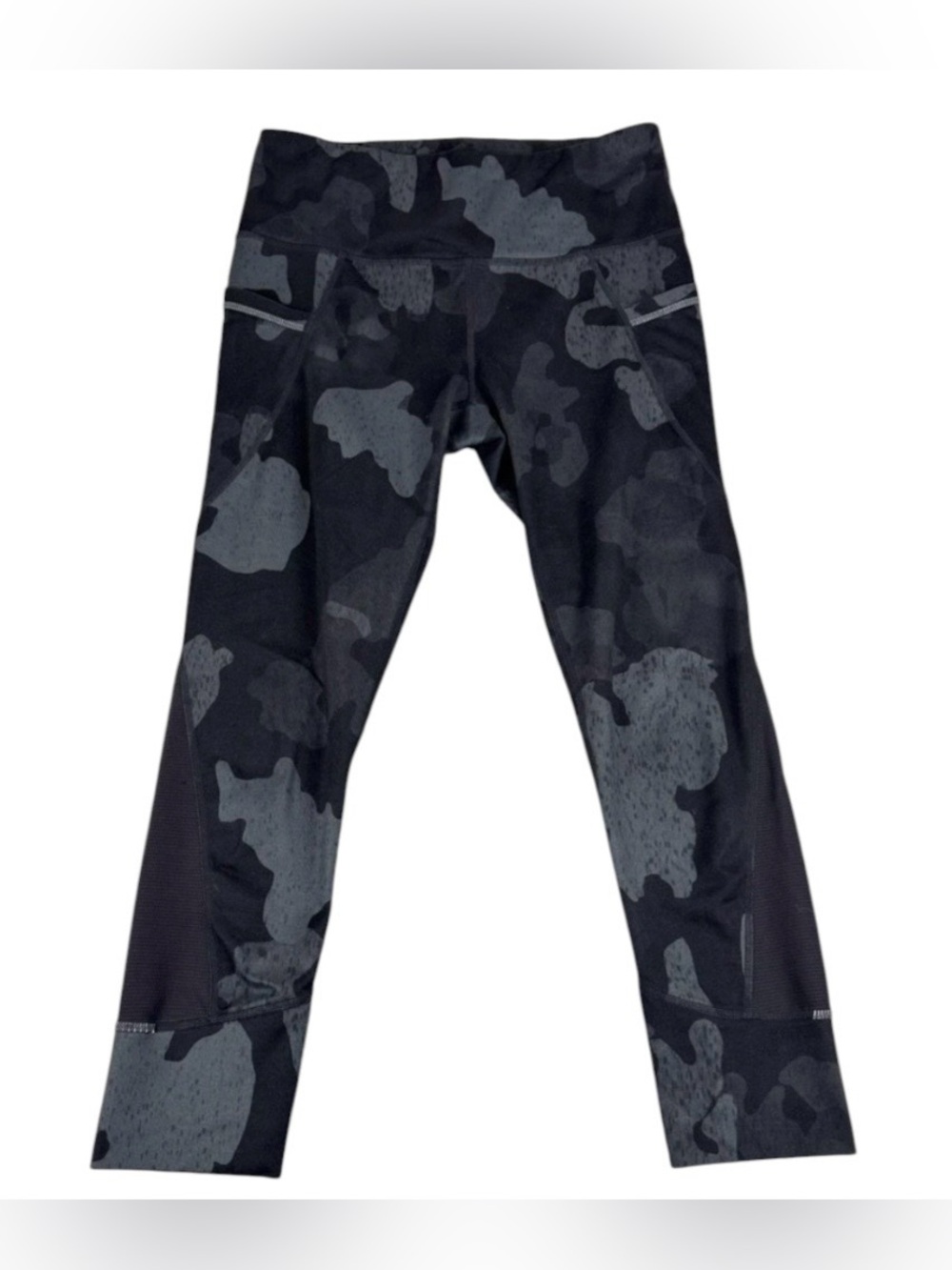 Athleta Black Shadow Camouflage Relay women’s Small black & gray capris